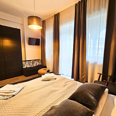 Amzei Studios & Suites Bukares Bagian luar foto