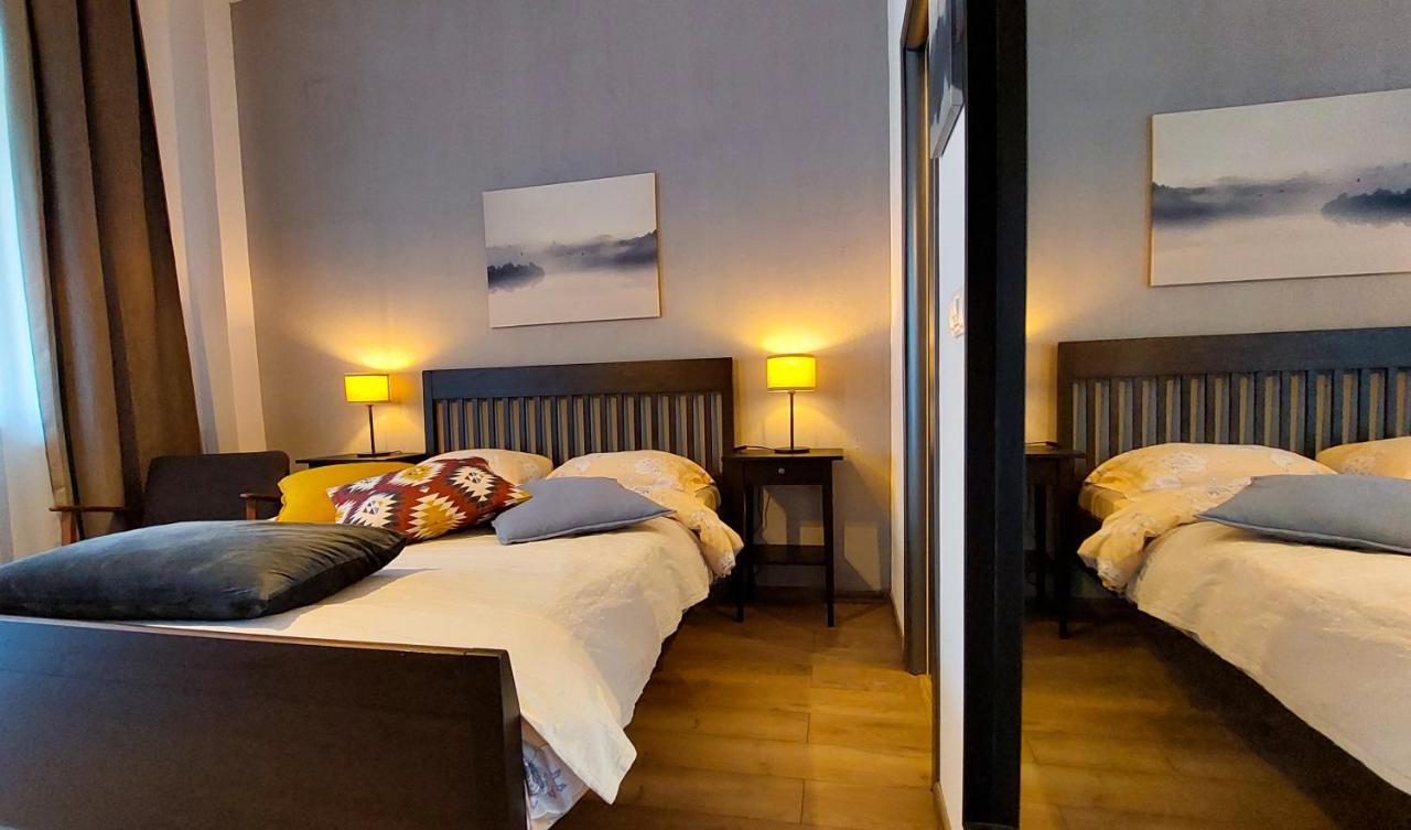 Amzei Studios & Suites Bukares Bagian luar foto