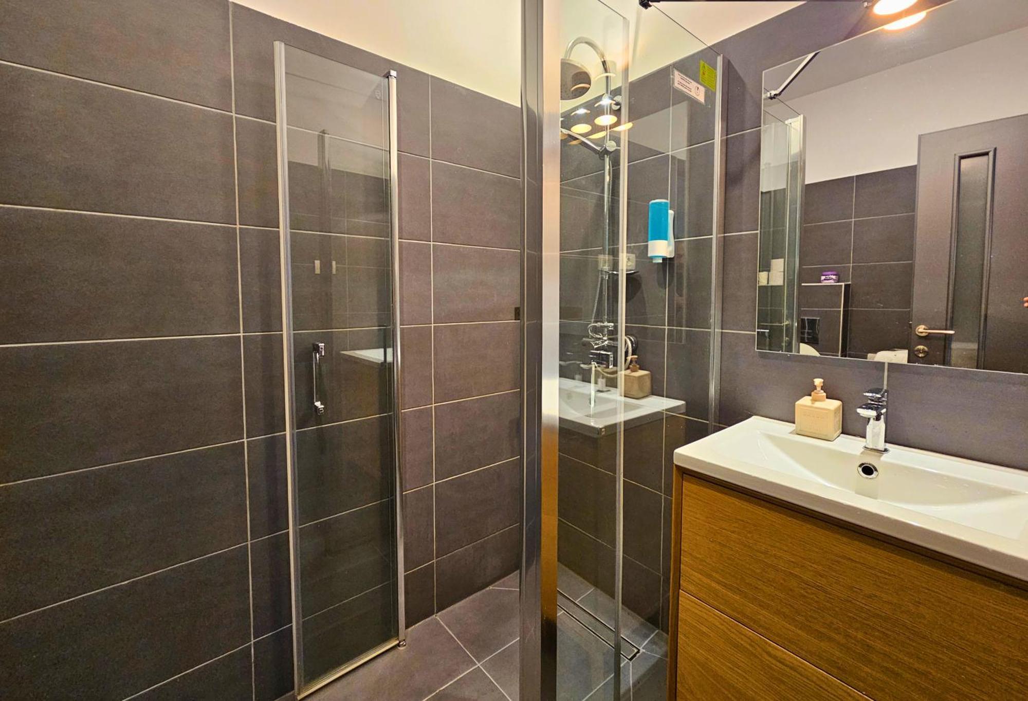 Amzei Studios & Suites Bukares Bagian luar foto